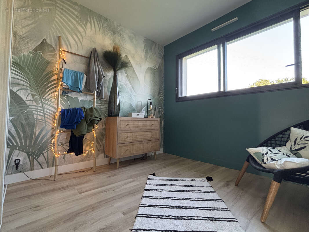 À vendre : Maison contemporaine de 2022, 4 chambres, terrain de 589 m2 - photo 6