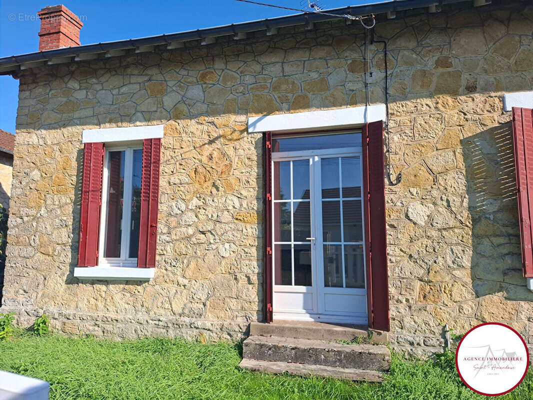 Maison à SAINT-AMAND-MONTROND