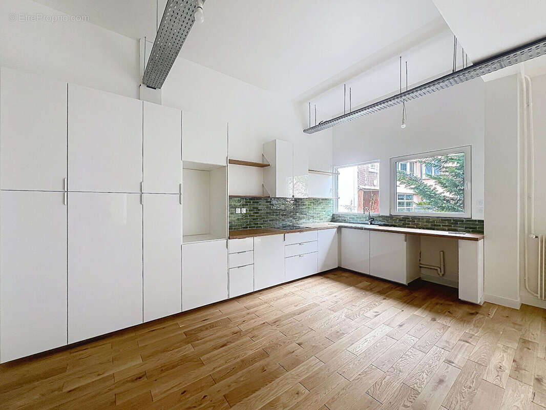 Appartement à SURESNES