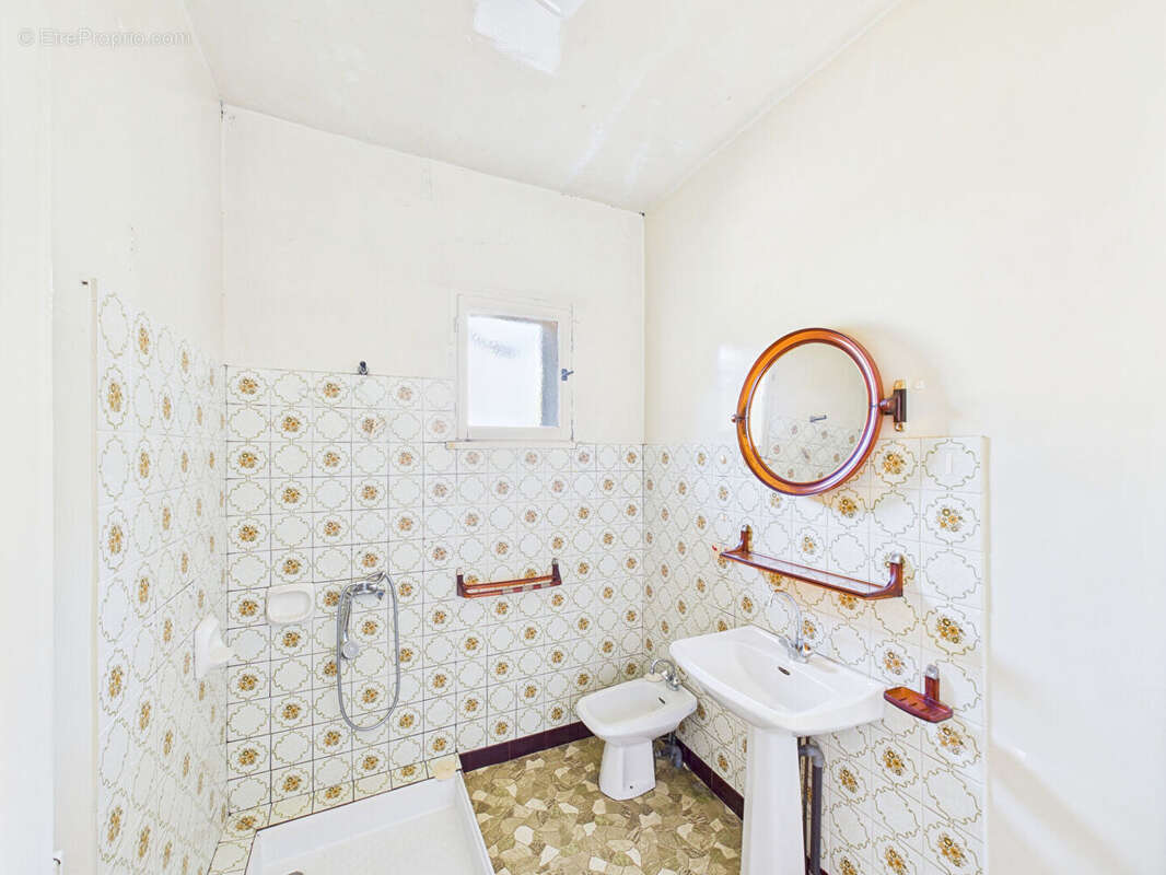 Maison à SAINT-ELOY-LES-MINES