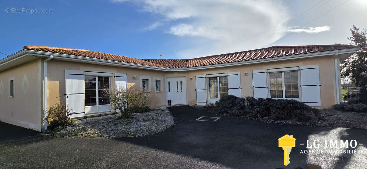 Maison à MEURSAC