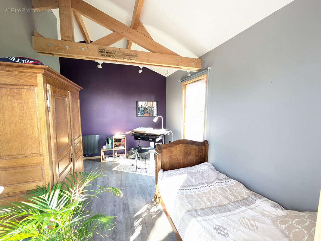 Maison à EMONDEVILLE