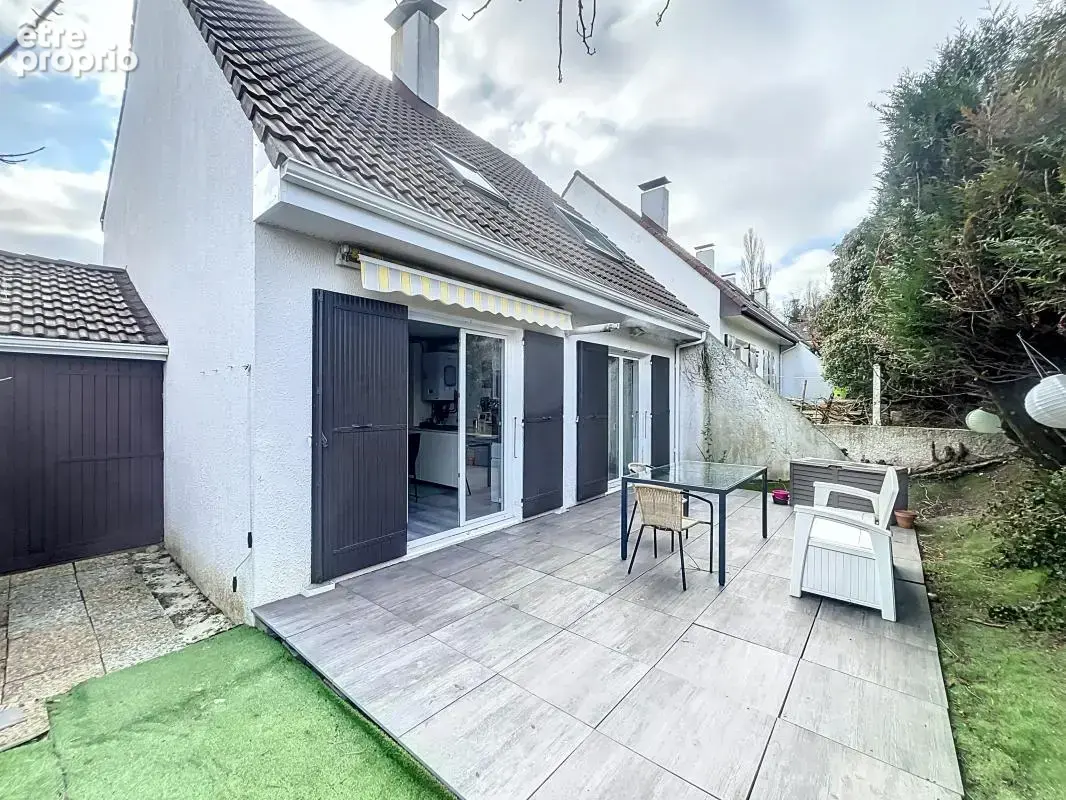 Maison - 3 Chambres - Garage - Jardin - Au calme - photo 2