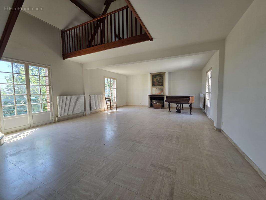 Maison à FONTAINE-NOTRE-DAME