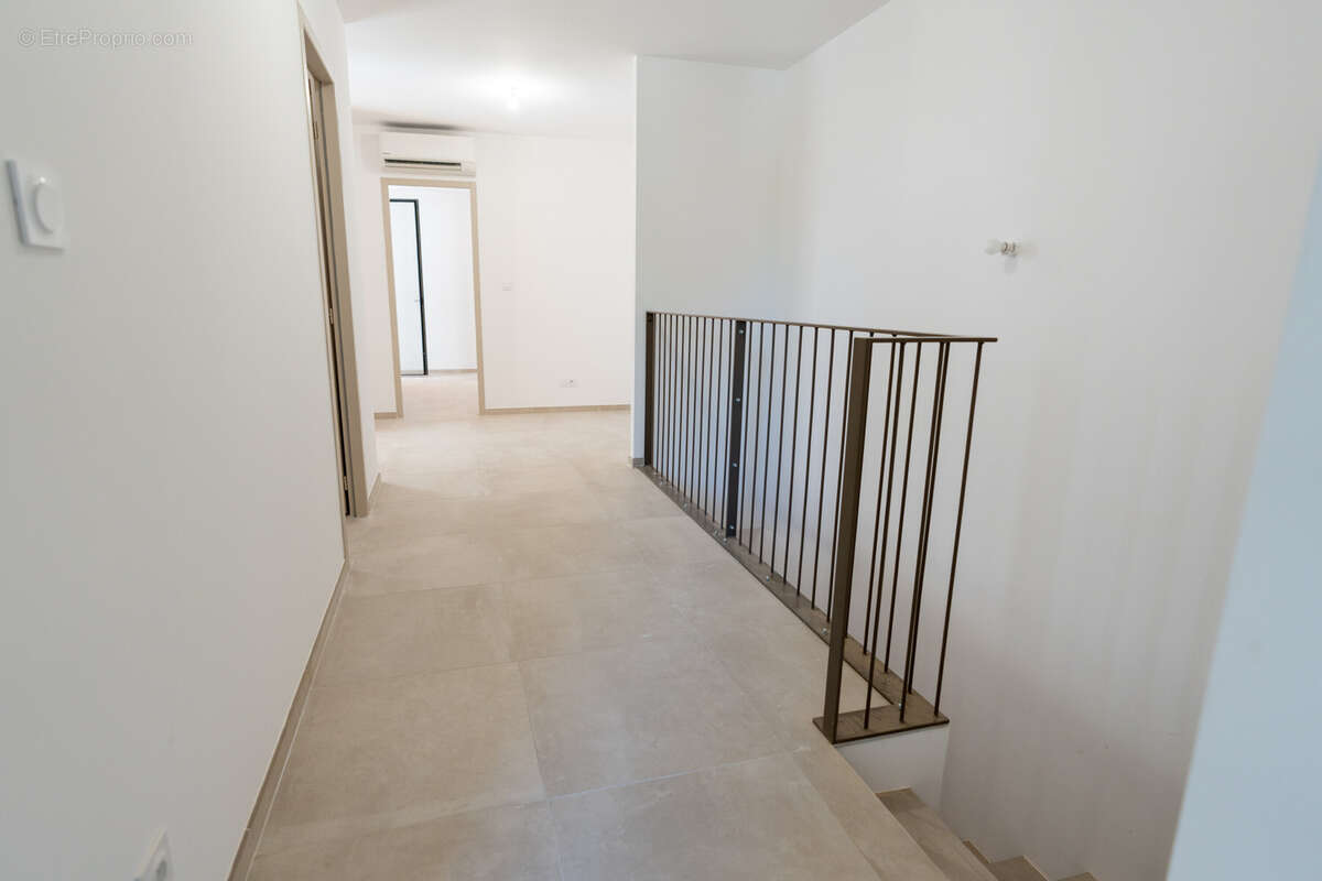 Maison à NIMES