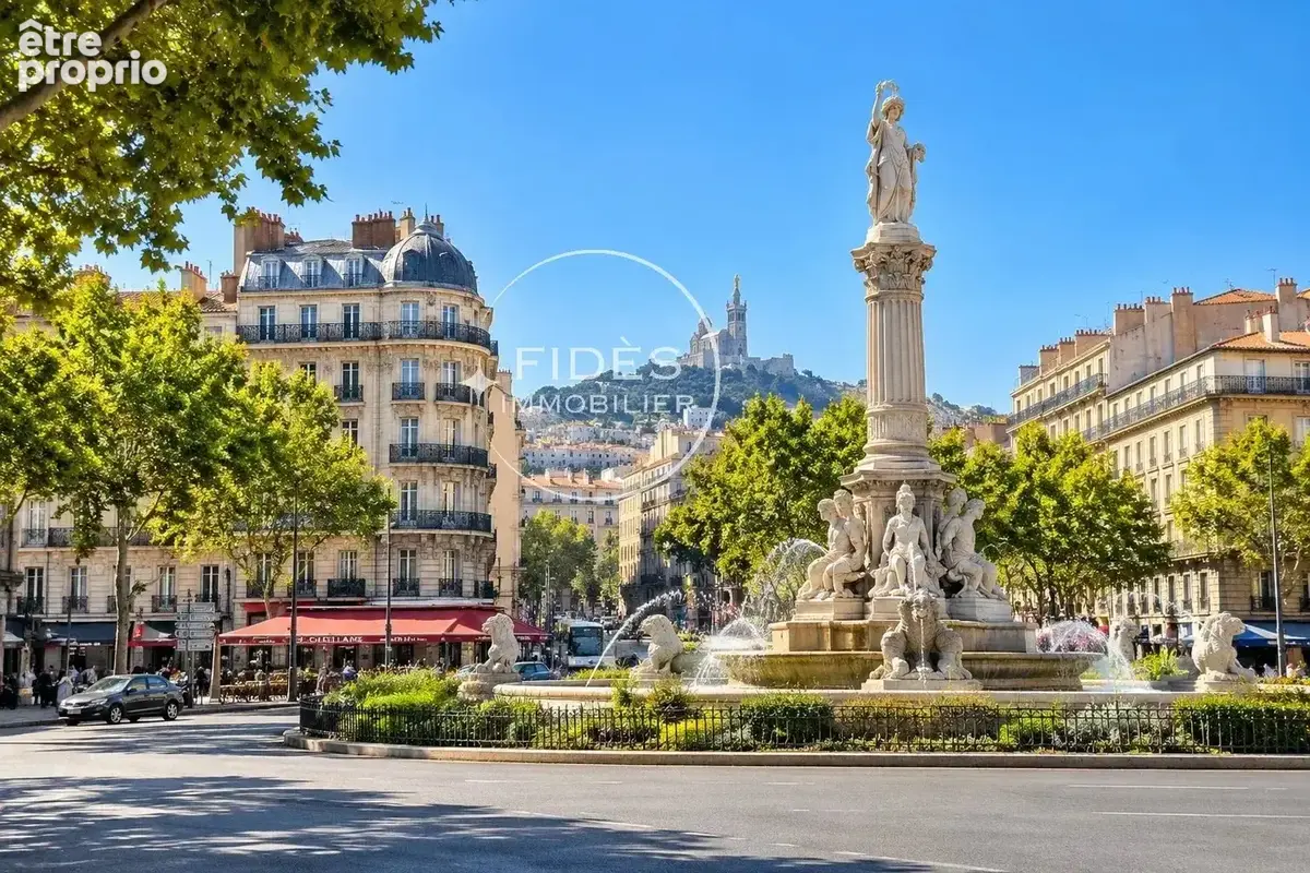 Marseille 6e – Castellane  T4 traversant de 114 m² – 7e étage – Deux balcons – Vue dégagée - photo 2