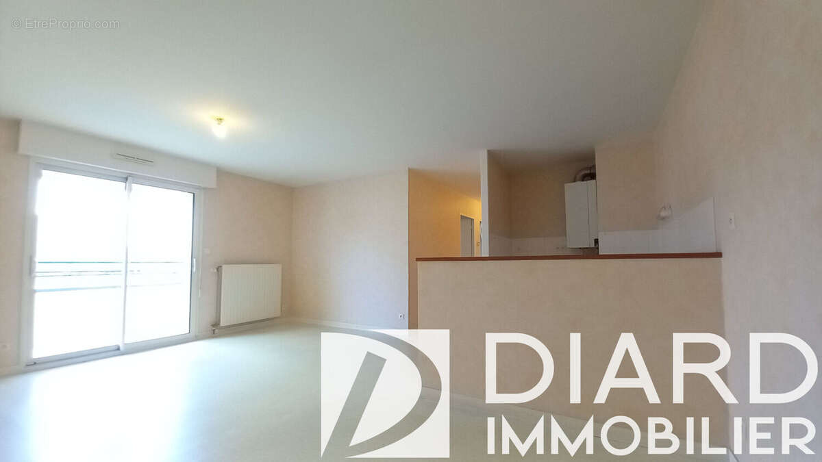 Appartement Fougeres  TYPE 3 - photo 5