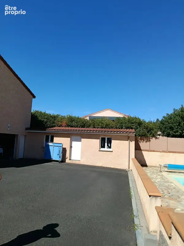 Villa  4 chambres   quasi plain-pied   piscine   véranda   double garage - photo 5