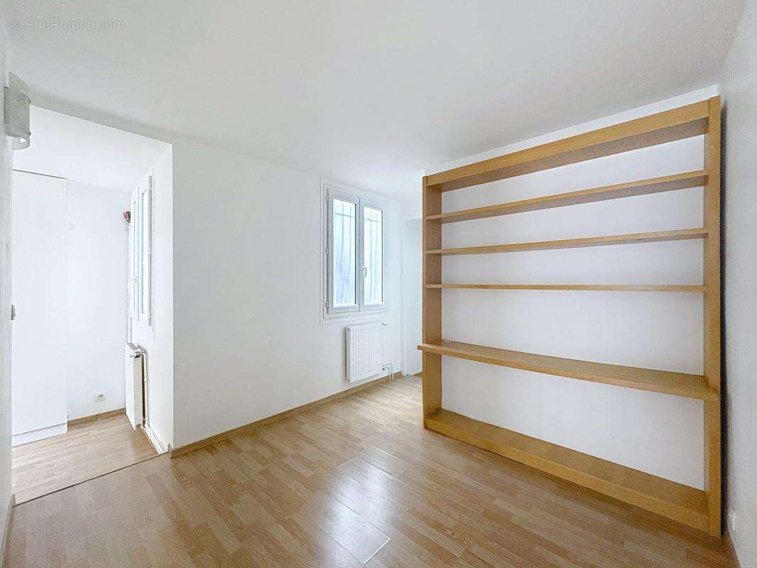 Appartement à PARIS-8E