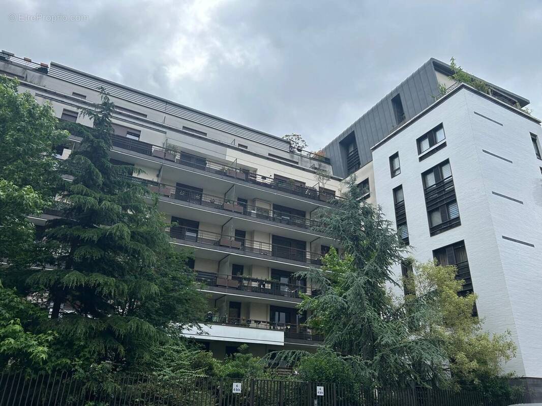 Appartement à PARIS-19E