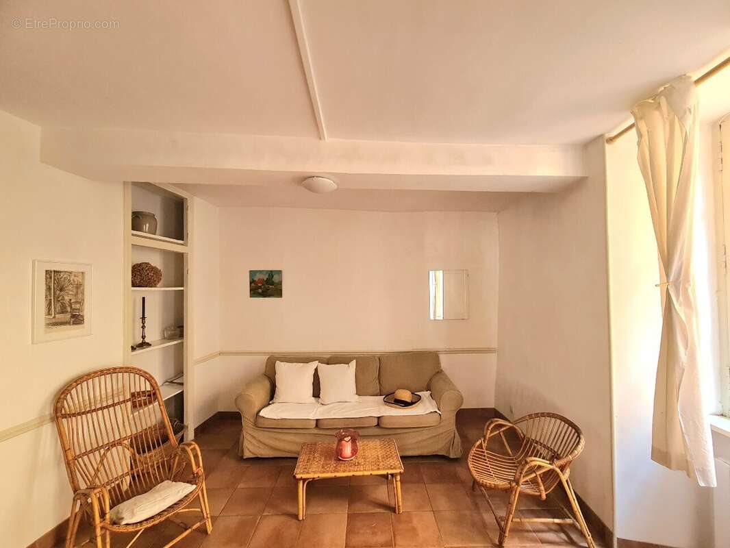 Maison à CAUNES-MINERVOIS