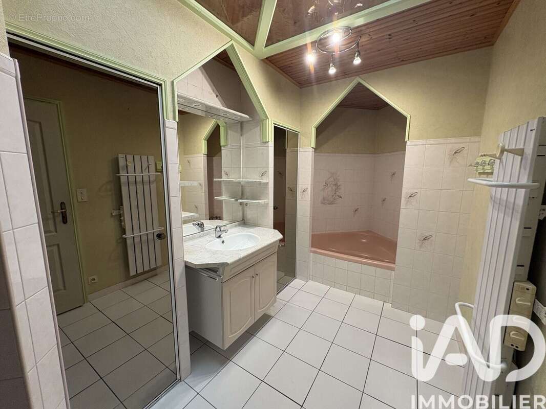 Photo 8 - Maison à VASLES