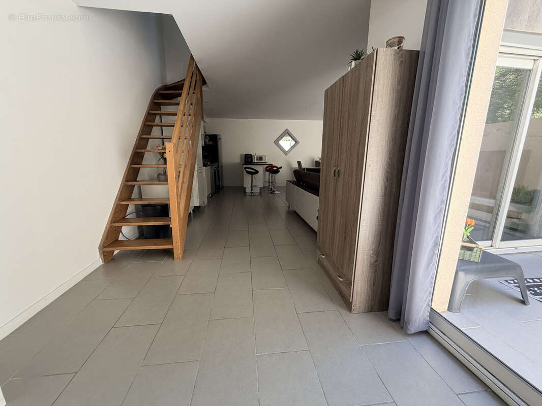 Appartement à SAINT-PAUL-ET-VALMALLE