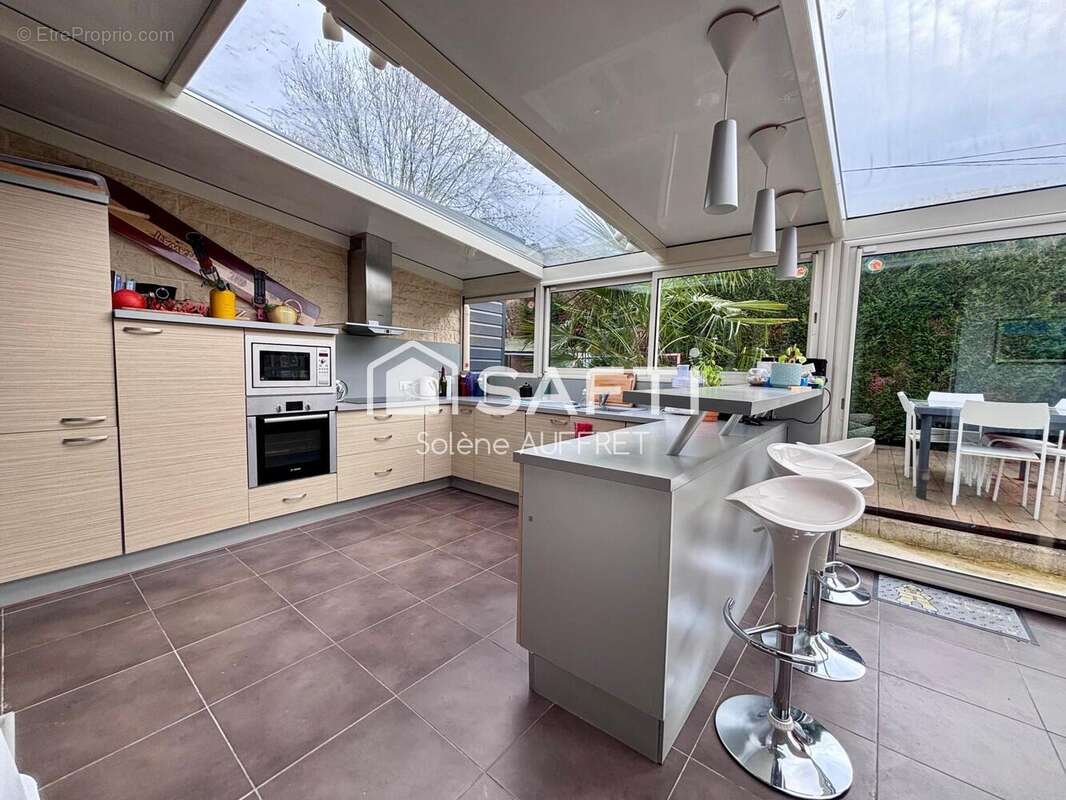 Photo 2 - Maison à CANTELEU