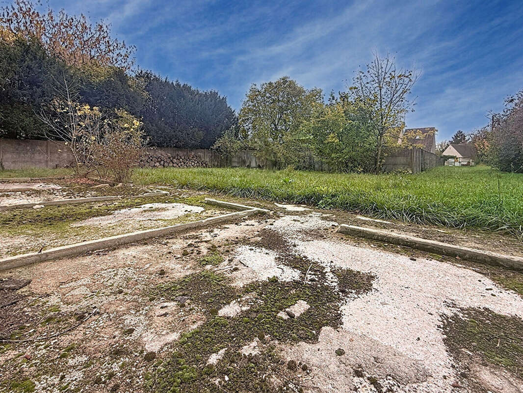 Terrain à CONGIS-SUR-THEROUANNE