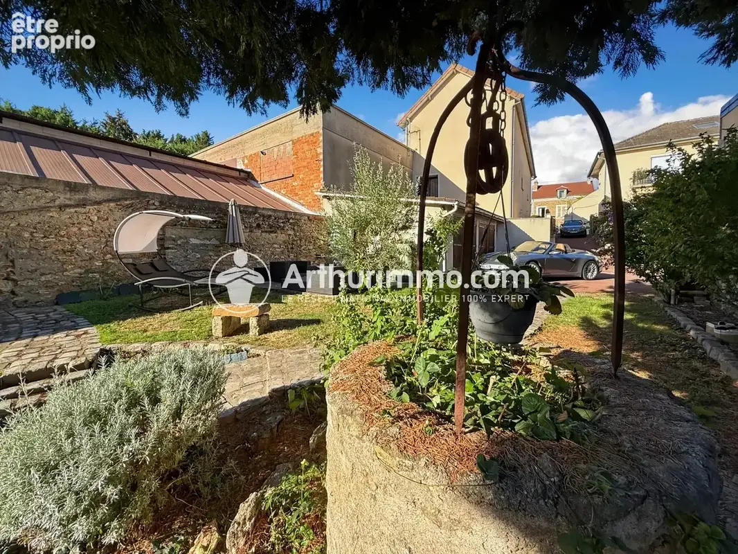 Maison de 5 pieces avec sous-sol et dependances - photo 18