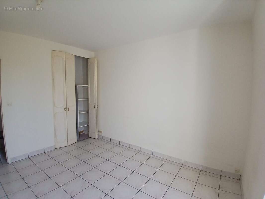 Appartement 36 m² à Laval  - photo 3