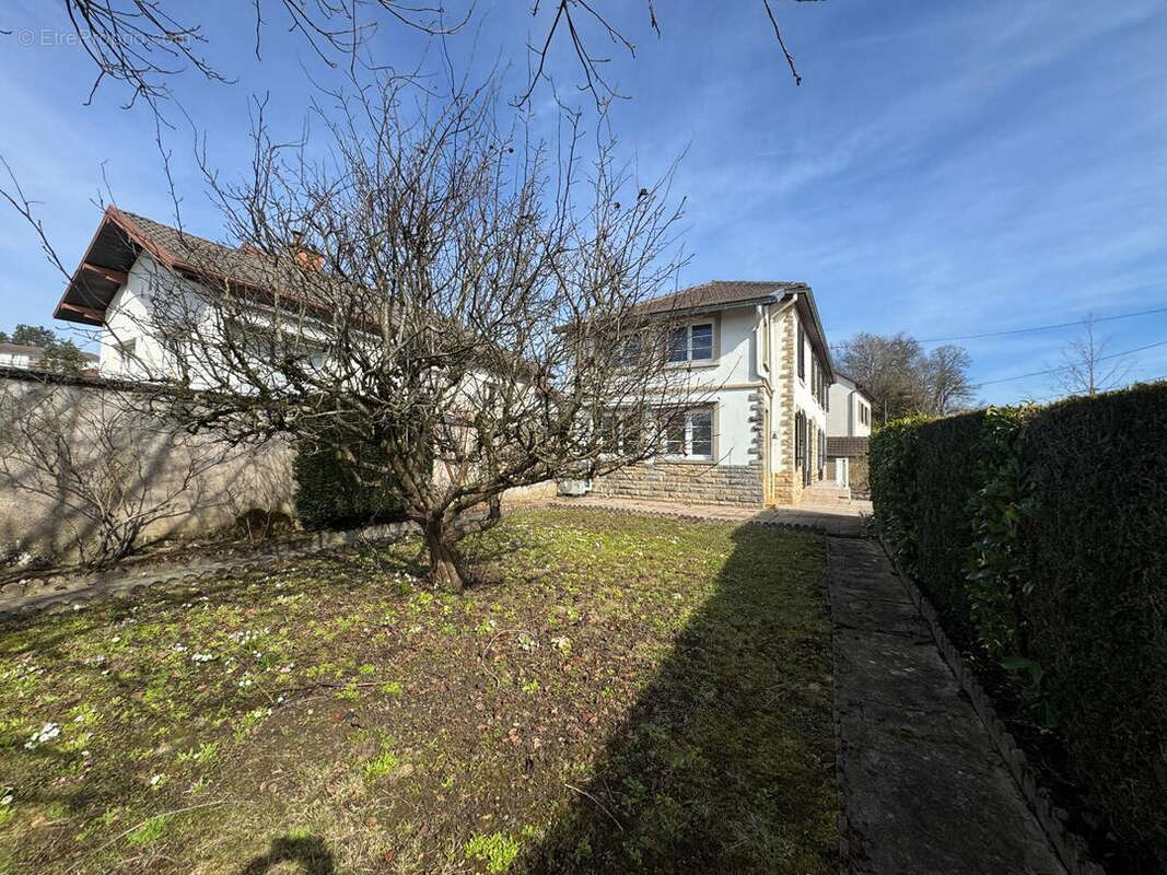 Maison à HERICOURT