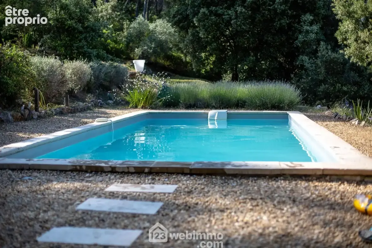 Maison 4 pièces 106 m² à vendre à Le Thoronet (83340) - photo 3