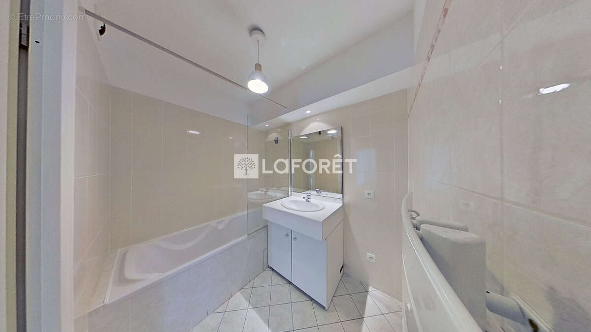 Appartement à LYON-8E