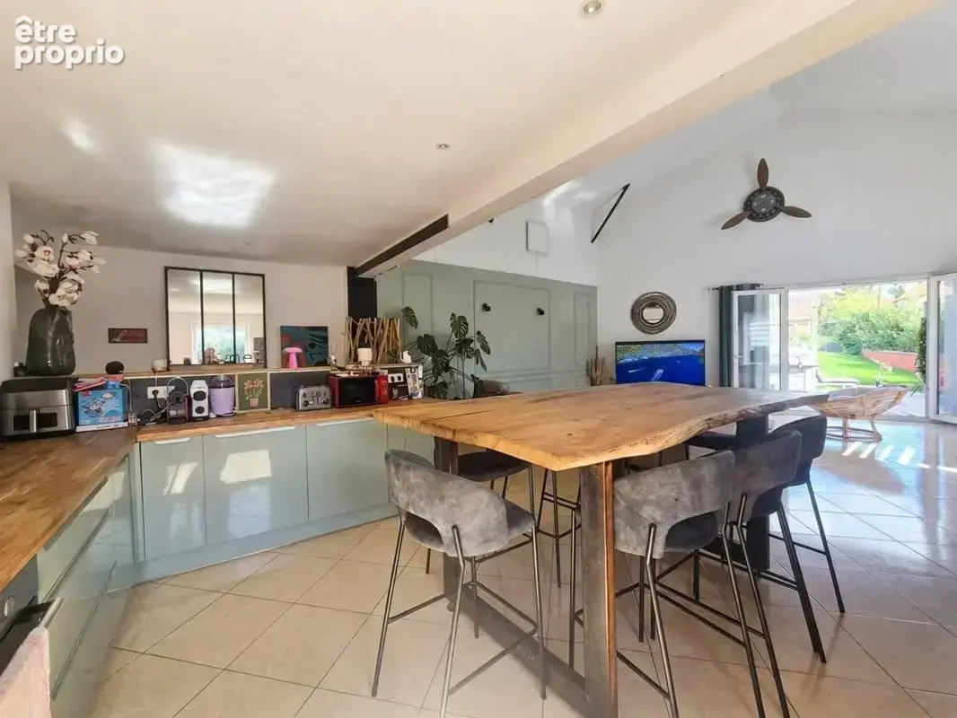 Volumes exceptionnels 3/4 chambres grand garage jardin - photo 3