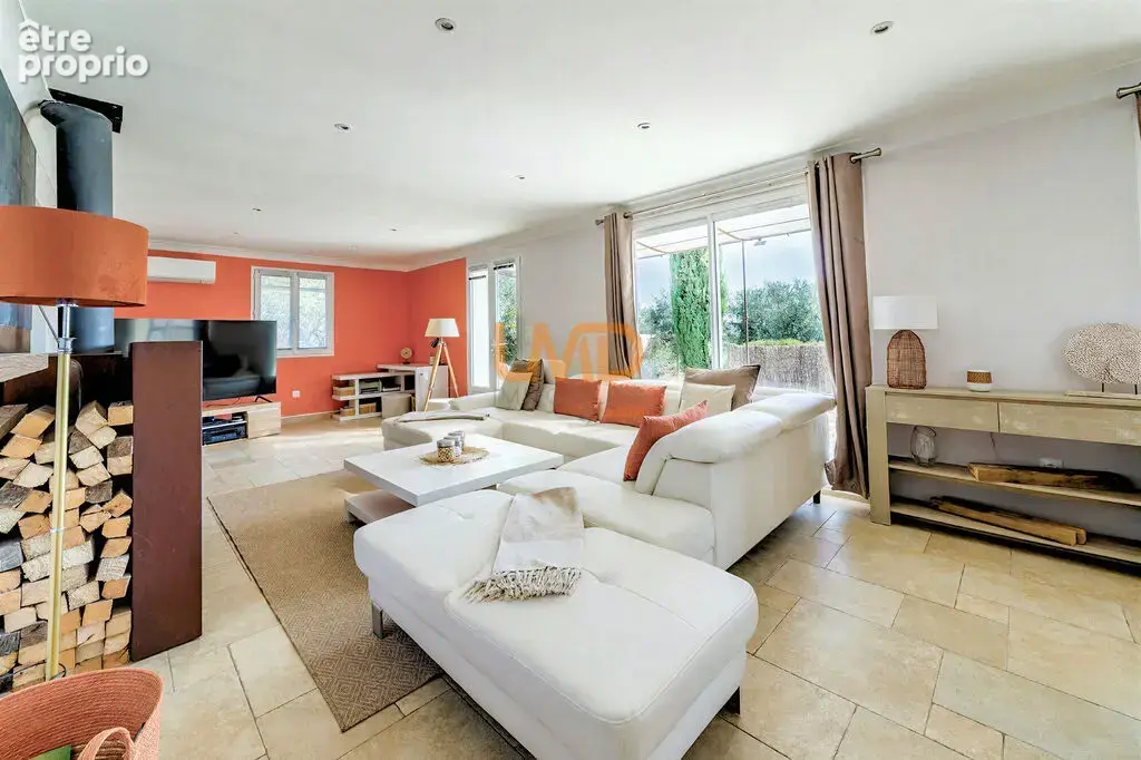 Callas – propriété plusieurs espaces d’accueil, piscine - photo 8