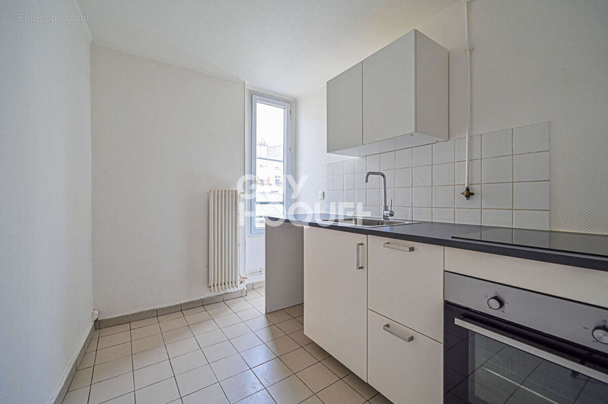 Appartement à PARIS-12E