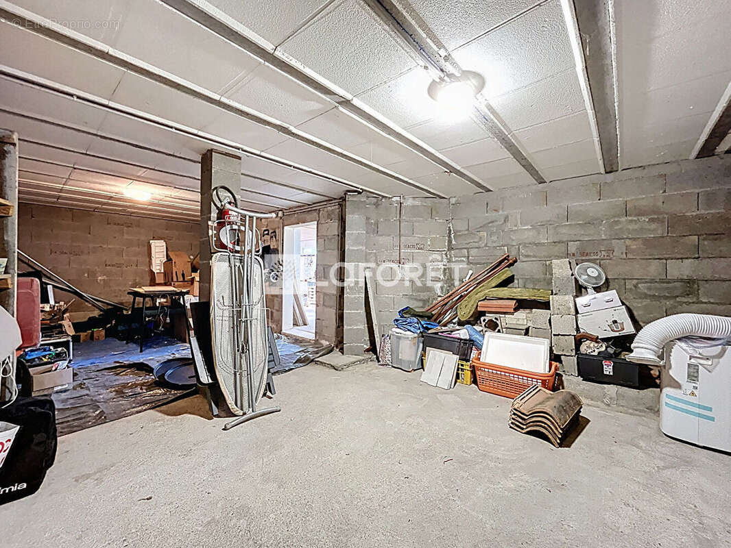 Maison à LAROQUE-DES-ALBERES