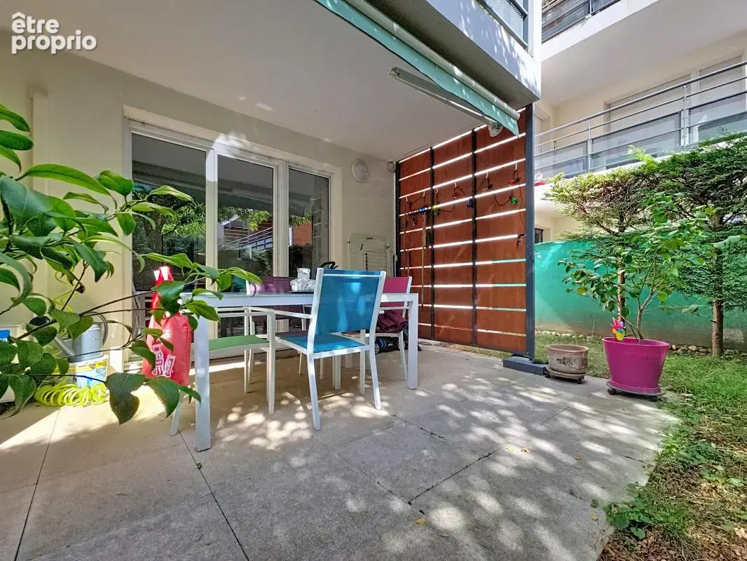 Appartement avec jardin - 3 chambres - Terrasses - Garage double - photo 3