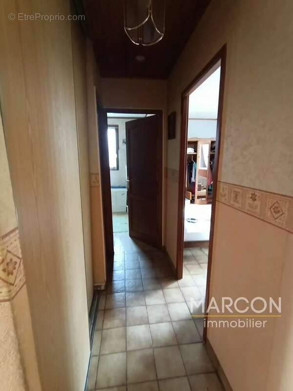 Maison à SAINT-SULPICE-LES-CHAMPS