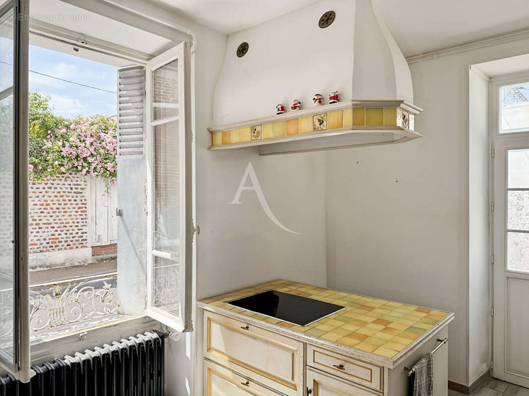 Maison à ETAMPES