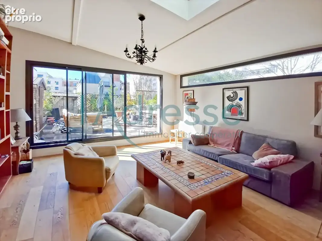 Appartement à SURESNES