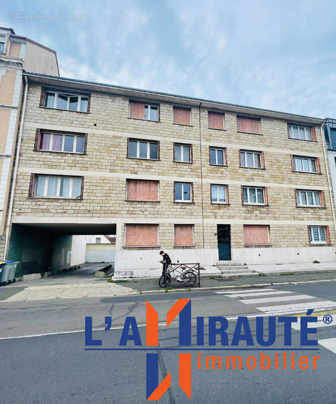 Appartement à SARTROUVILLE