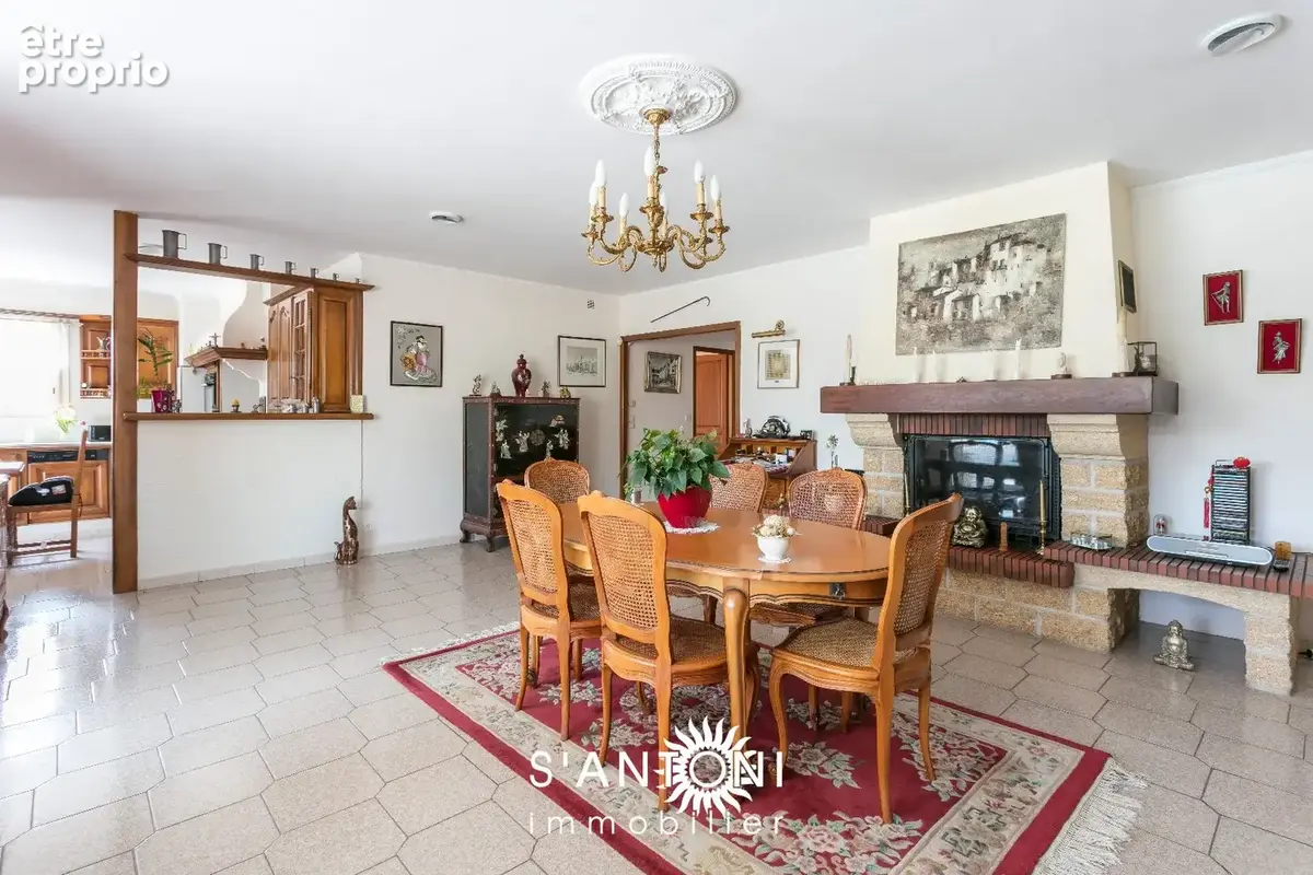 LE GRAU D'AGDE, Magnifique Villa Plain pied de style Languedocienne de 160m² hab. sur une parcelle de 1357m² avec double garage - photo 10
