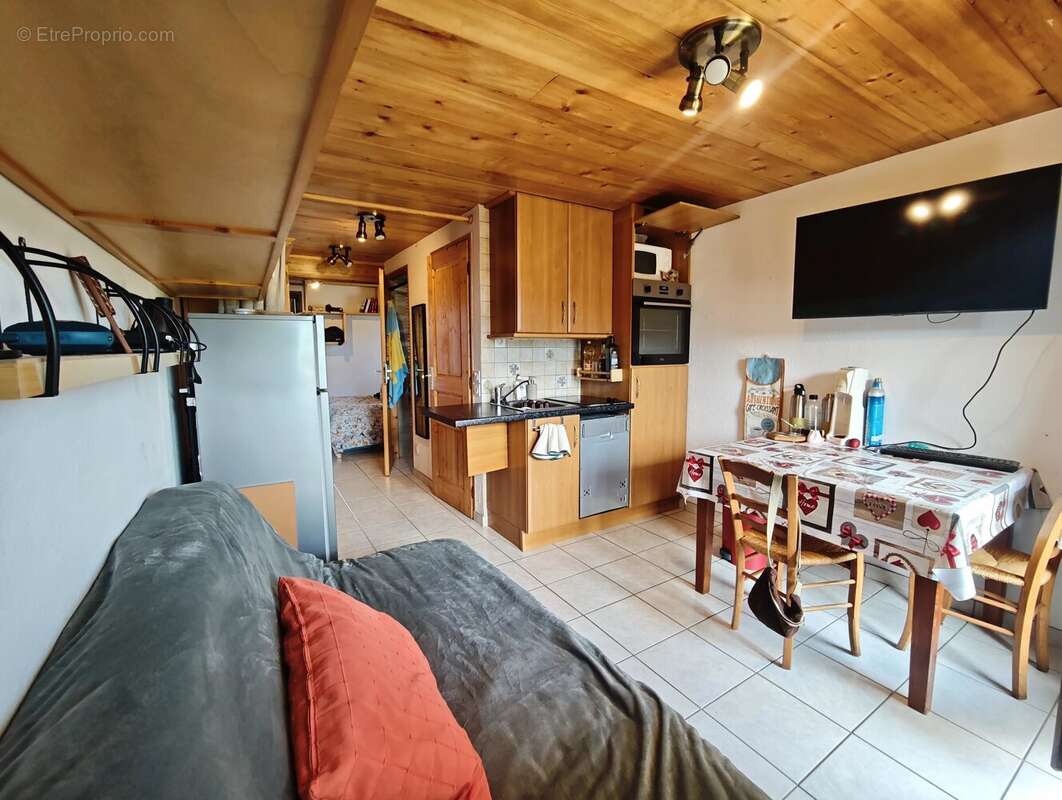 Grand studio avec terrasse et vue criou - photo 7