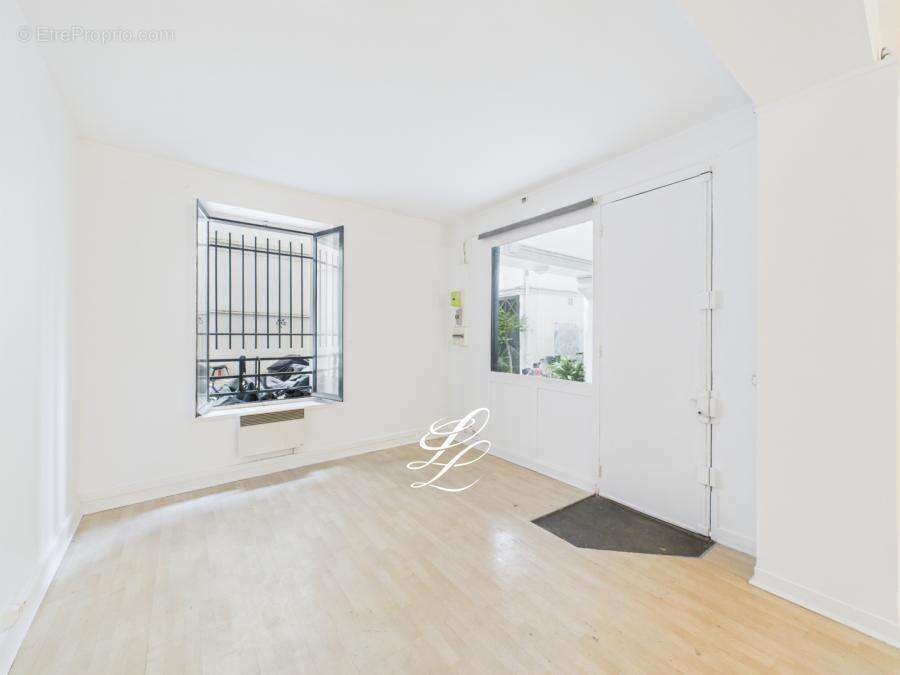 Commerce à PARIS-15E