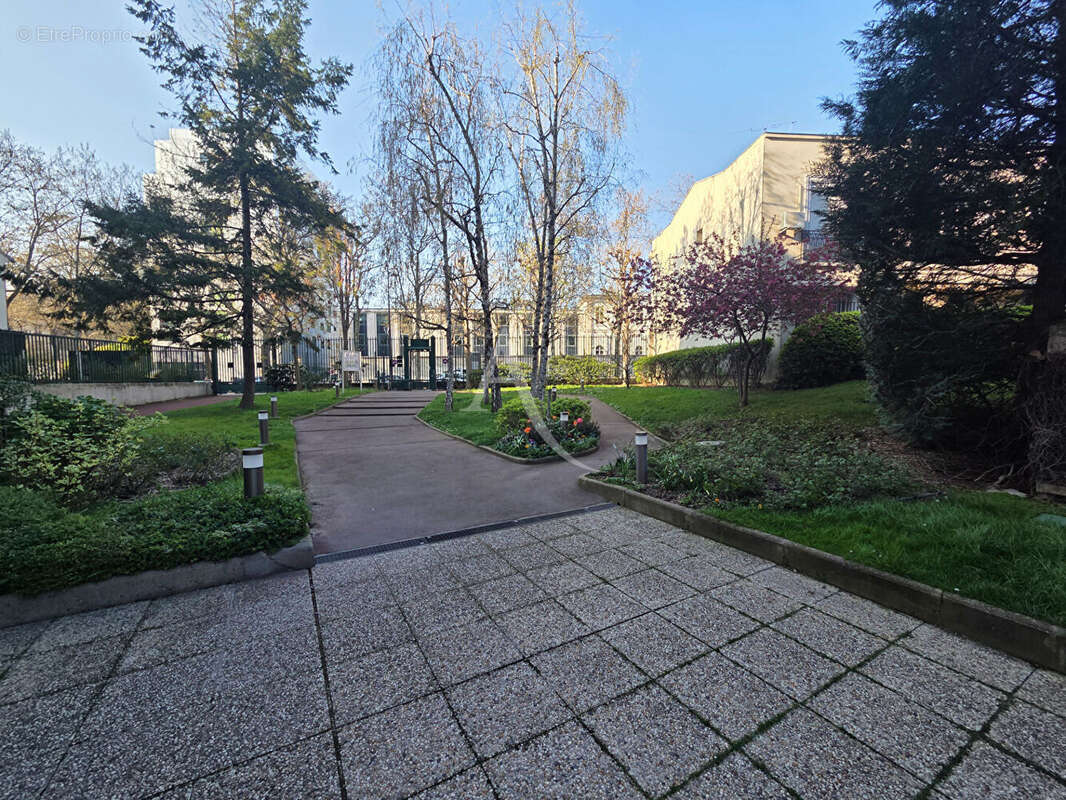 Appartement à PARIS-12E