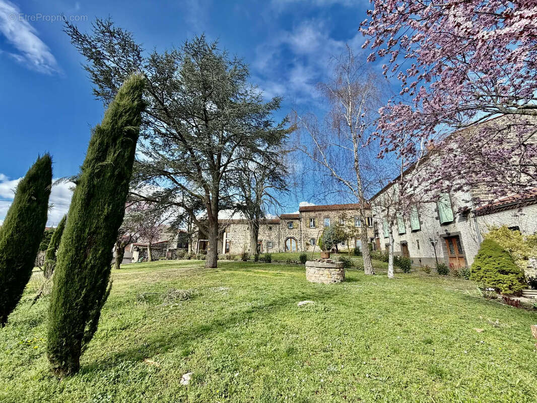 Maison à BERGONNE