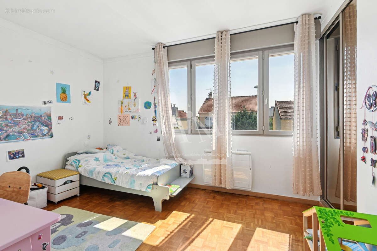 Appartement à NANTERRE