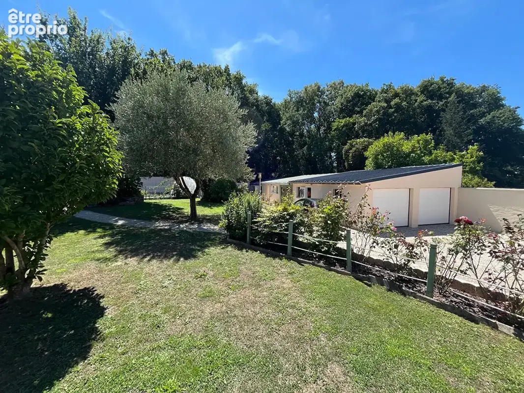 Maison - 7 pièces - Immaculée - photo 12
