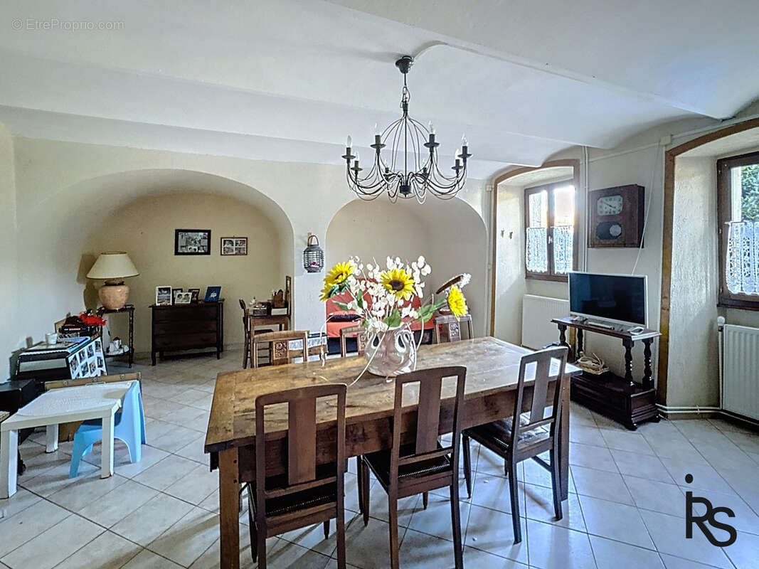 Maison à JOANNAS