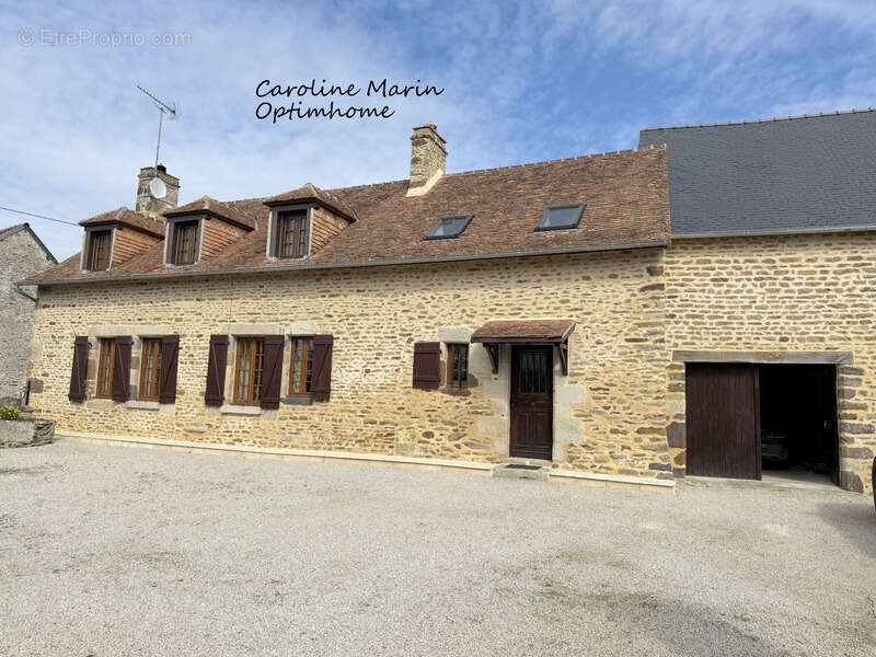 Maison à CHAMPFREMONT