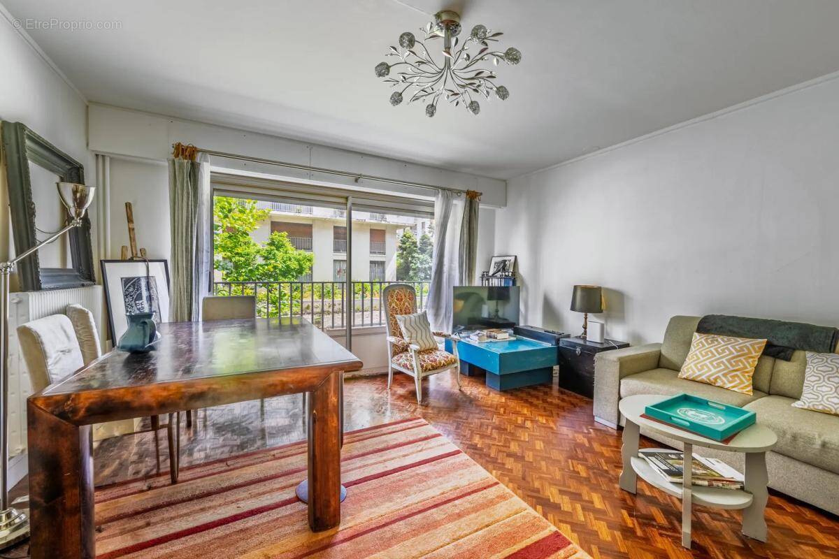 Appartement à VERSAILLES