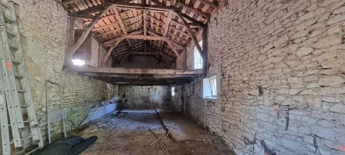 Grange en pierre - photo 2