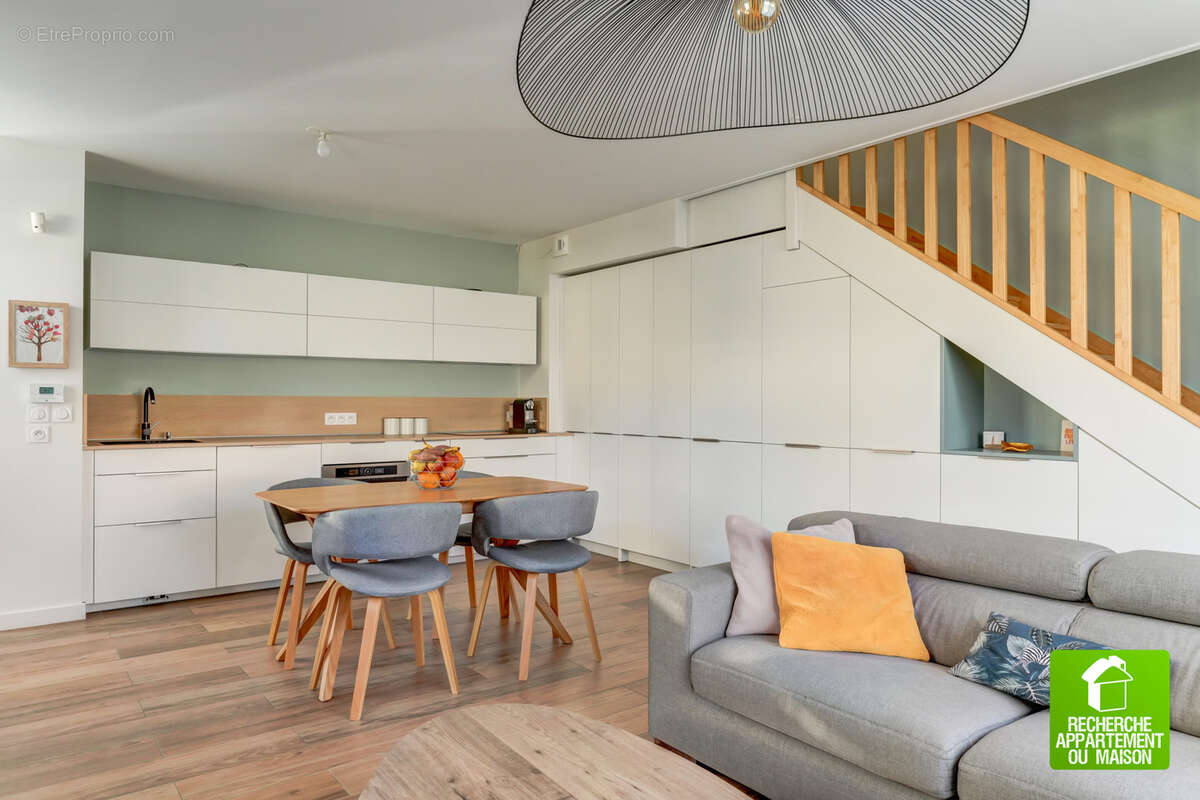 Appartement à BRON