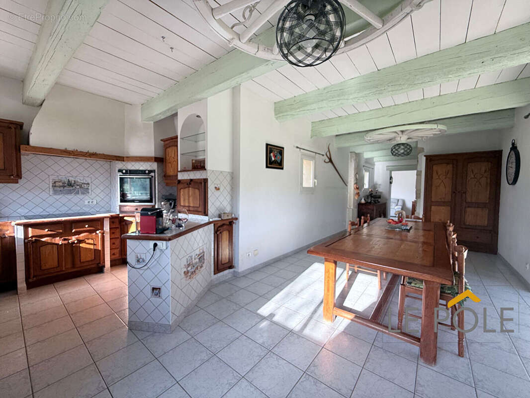 Authentique maison en pierre avec vue à La Garde-Adhémar - photo 7