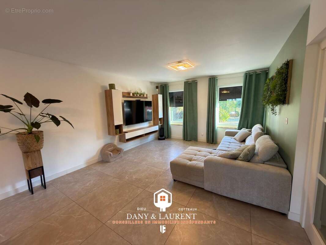 Maison 130 m² à Flines-Lez-Raches  - photo 4