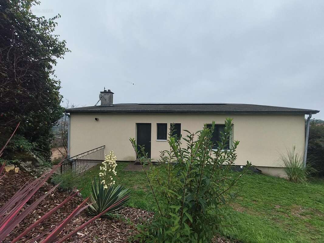 Photo 2 - Maison à COURS-LA-VILLE