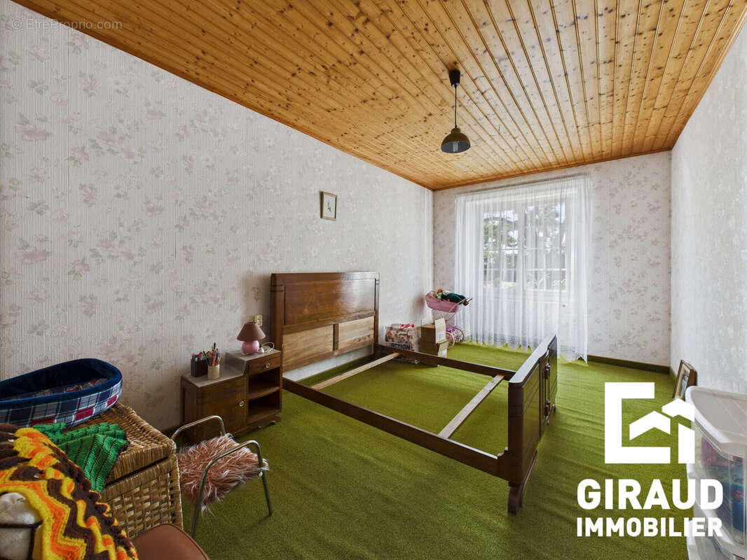 Maison à MOUZEUIL-SAINT-MARTIN