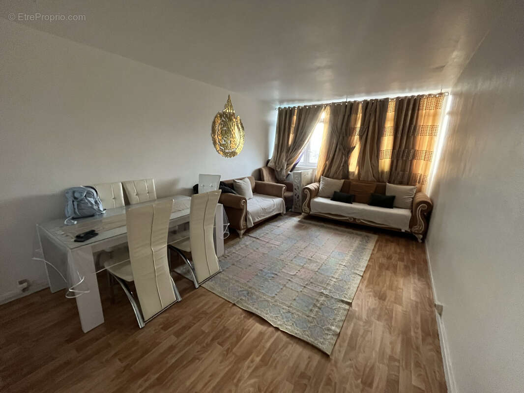 Appartement à VIRY-CHATILLON